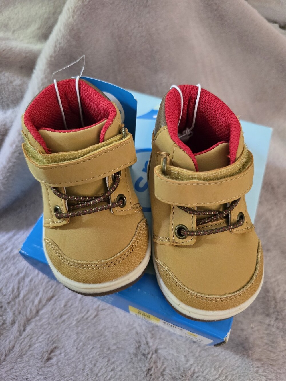 Stride Rite Tan Baby Shoes Size 3M